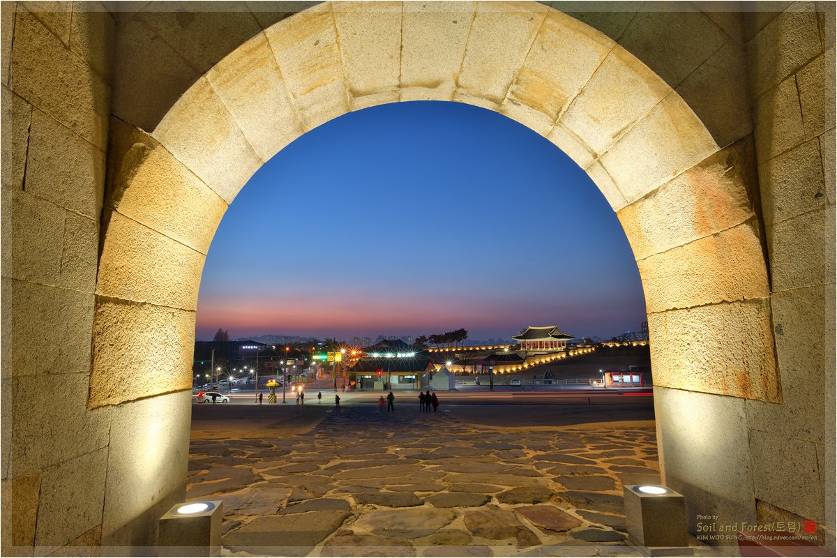 DSC_0078_0112.jpg : 동장대를 품고
