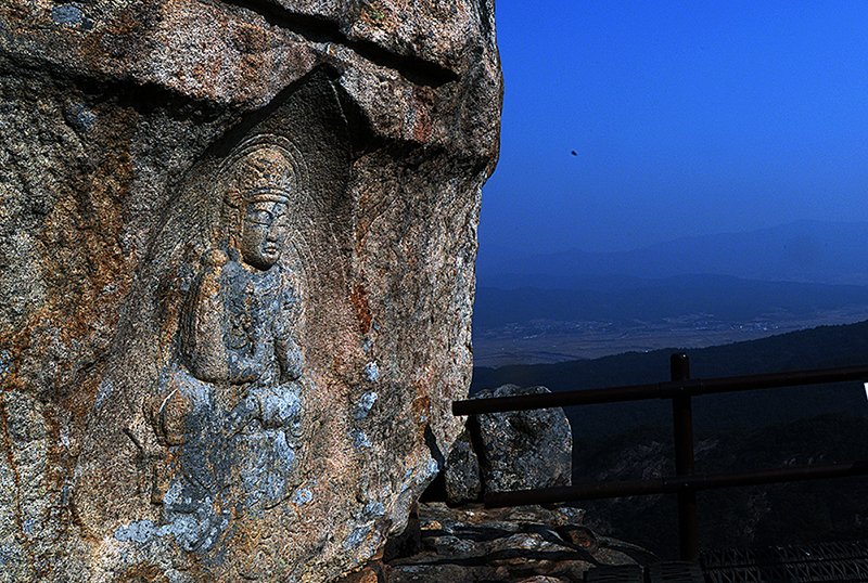 DSC_1836-신선암마애보살반가상3.jpg : 경주남산 신선암 마애보살반가상