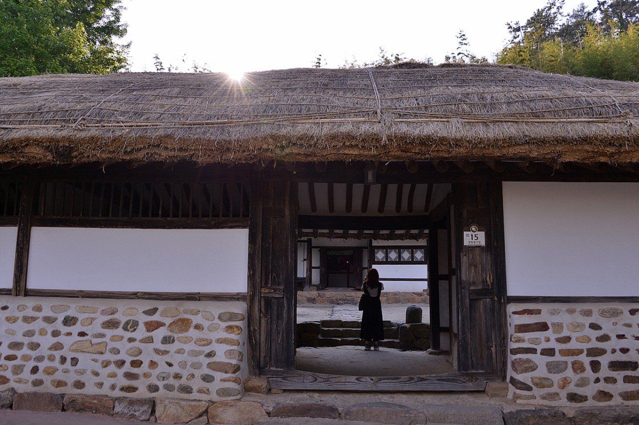 BandPhoto_13245689132.jpg : 영랑 생가에서