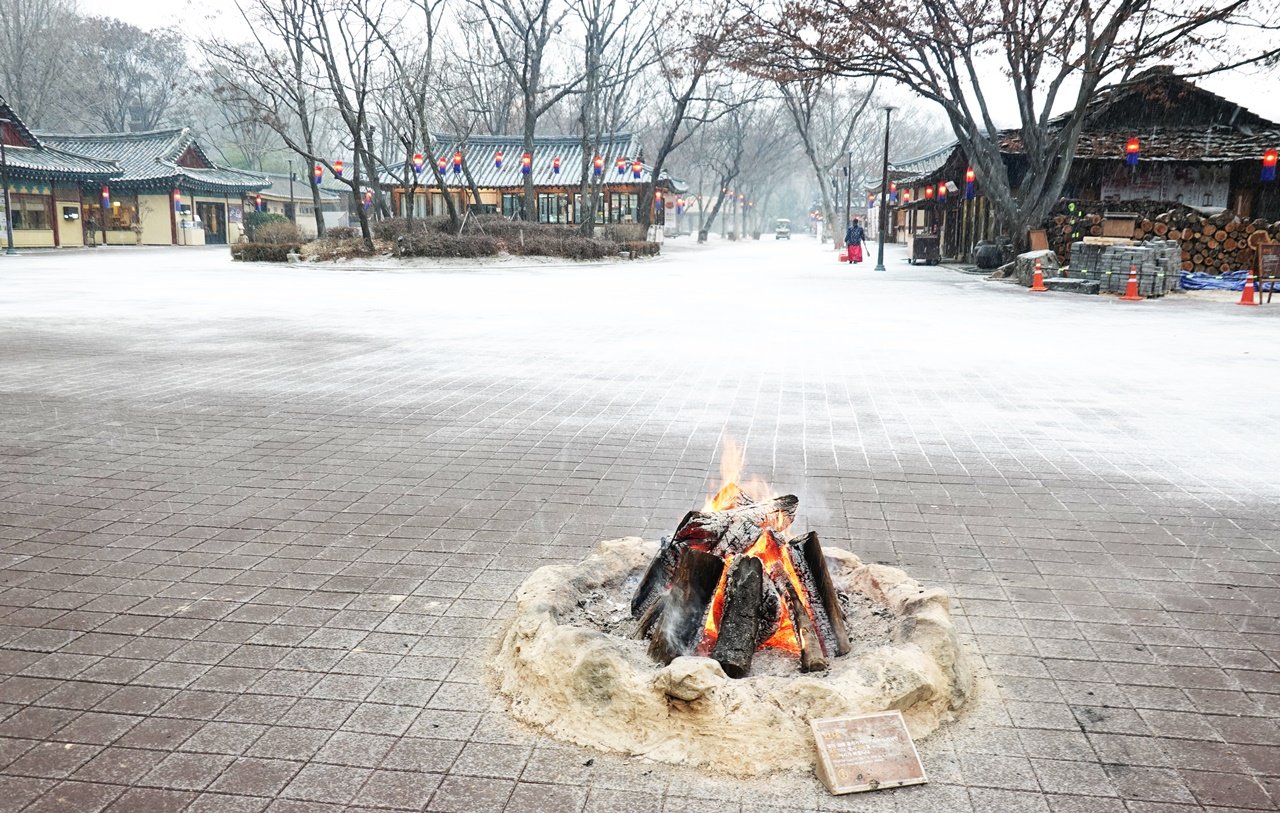 DSC02448.JPG : 민속촌에 눈이 나렸네요