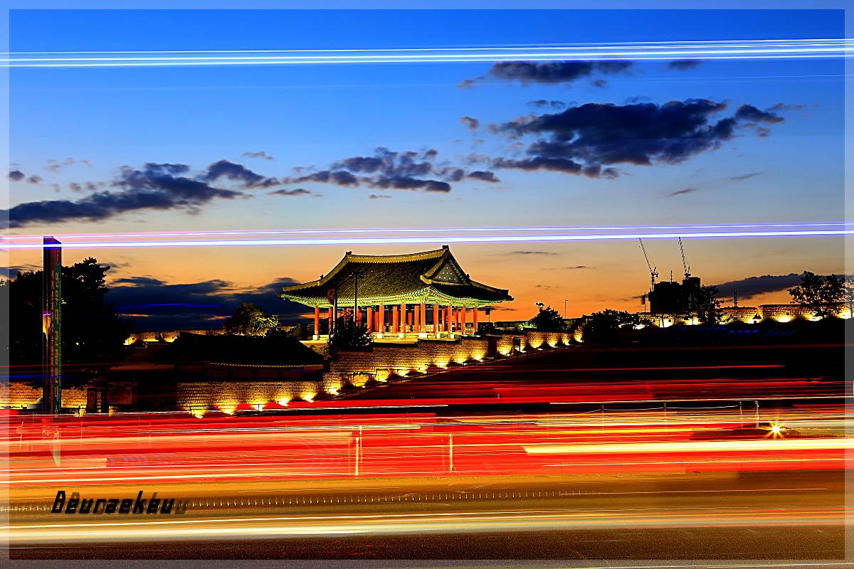 서북4.JPG : 동장대 (하늘비행기궤적) (아래 차궤적)