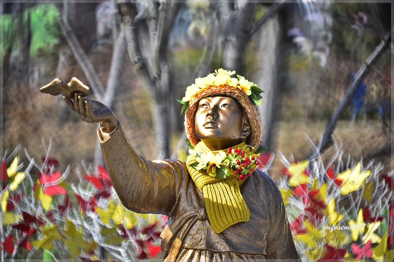 2148932.JPG : 소녀동상