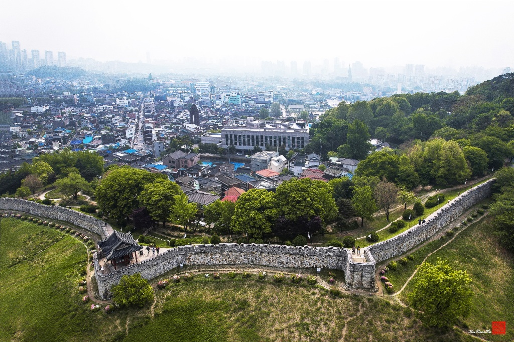 Resized_3 드론 수원성 안동네 엿보기-1-1(1).jpg