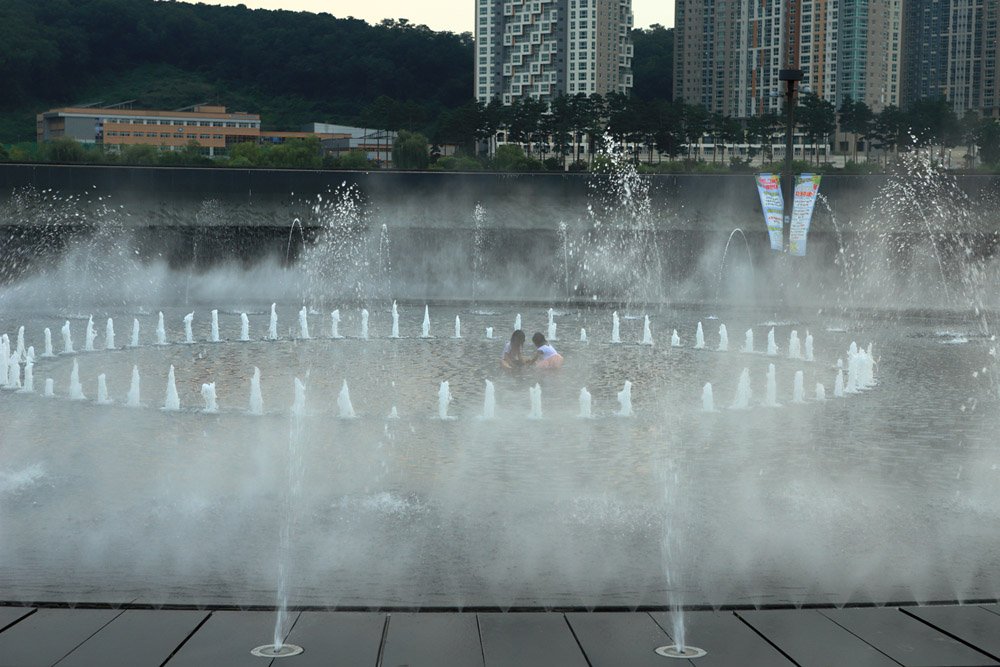 IMG_5662-.jpg : 광교 호수공원 물너미에서