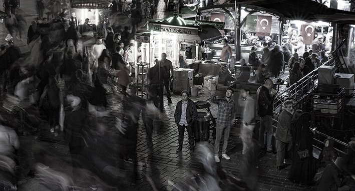 CE3A2786-2B&amp;Wframe resize.jpg : 존재감