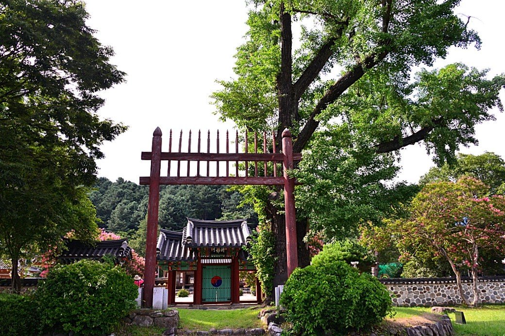 BandPhoto_9914292103.jpg : 산청군 덕천서원