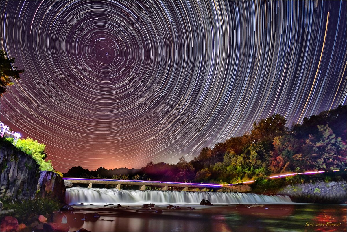 GIGT_002T01j1201.jpg : 직탕폭포 별 궤적